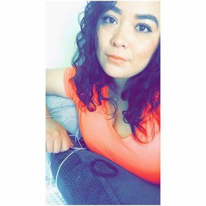 Meet your Posher, Roxana